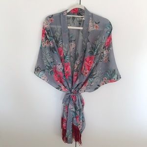 Floral kimono robe